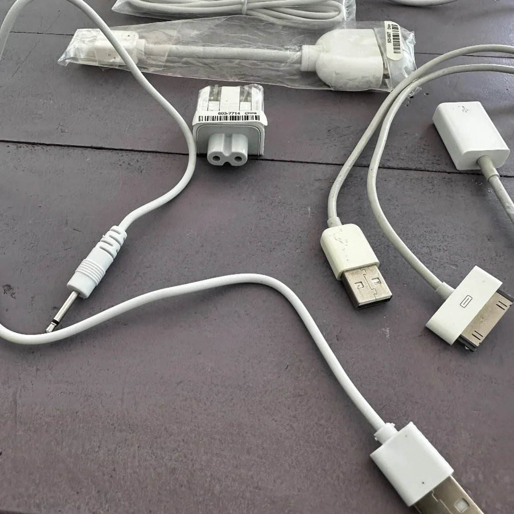 Apple USB Cables 7 pieces